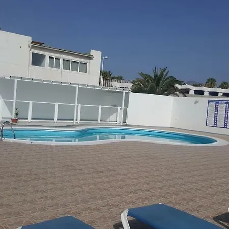 Vivienda Aries Appartement *